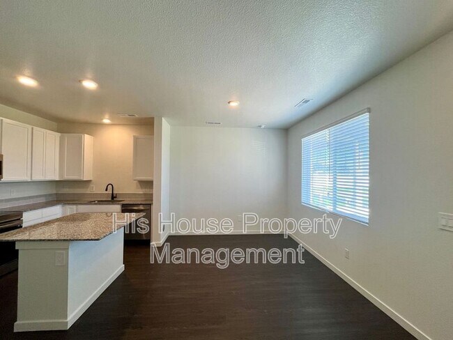 Foto del edificio - 333 Cardinal St