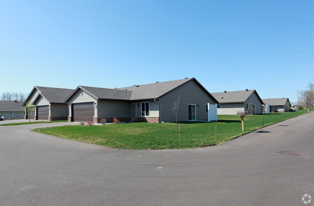 811859 Jeffers Rdg, Eau Claire, WI 54703 Apartments in Eau Claire