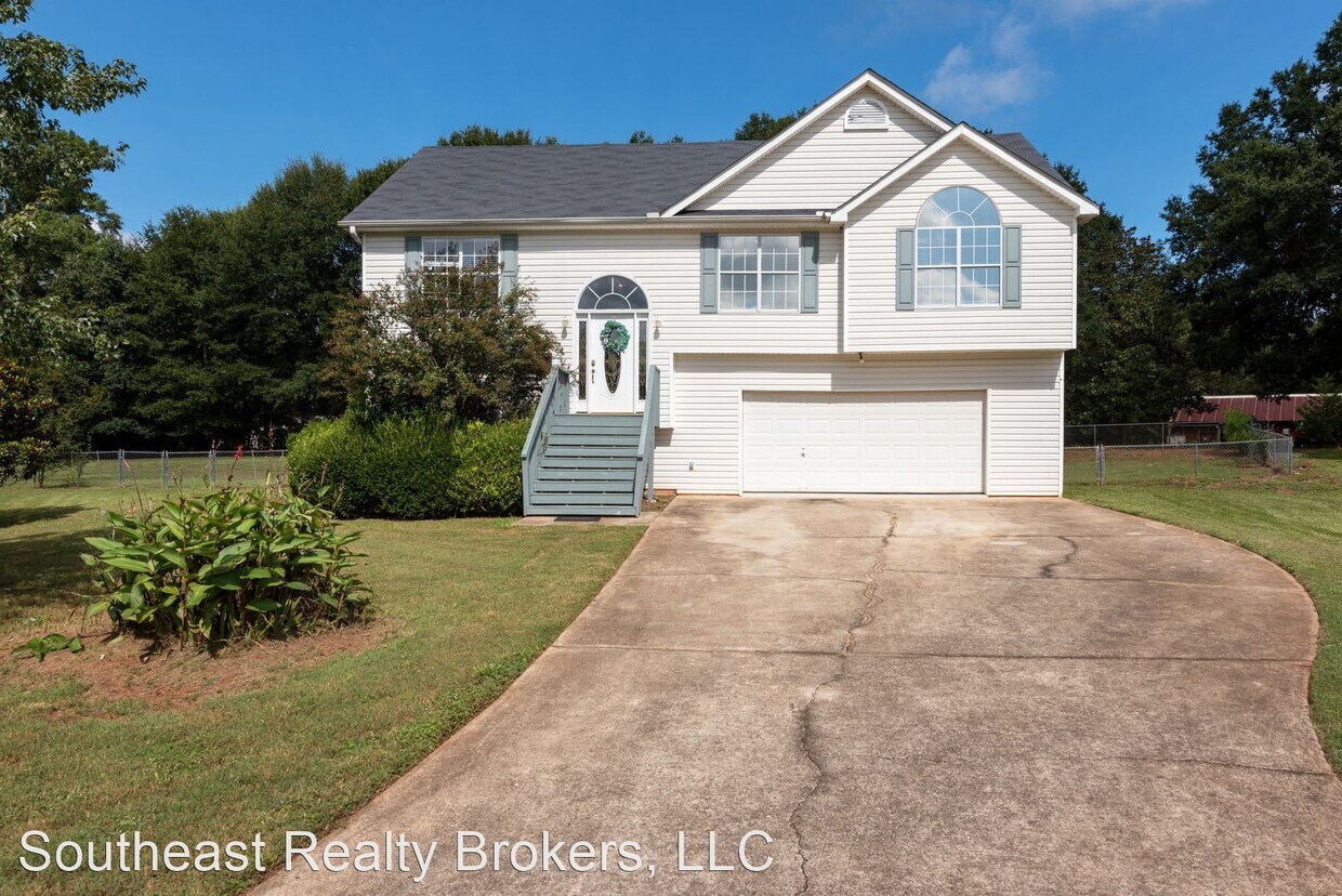 Primary Photo - 3 br, 2 bath House - 458 Callie Lane