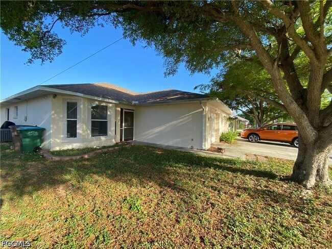Building Photo - 622 SE 13th Pl