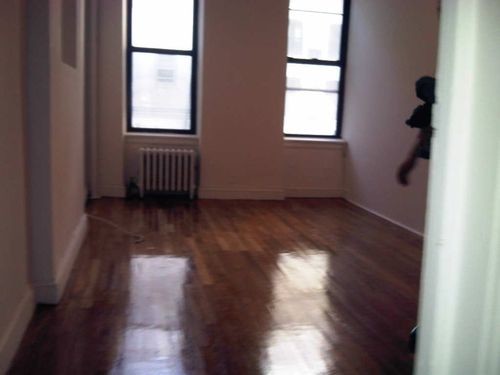 Foto principal - 233 E 52nd St