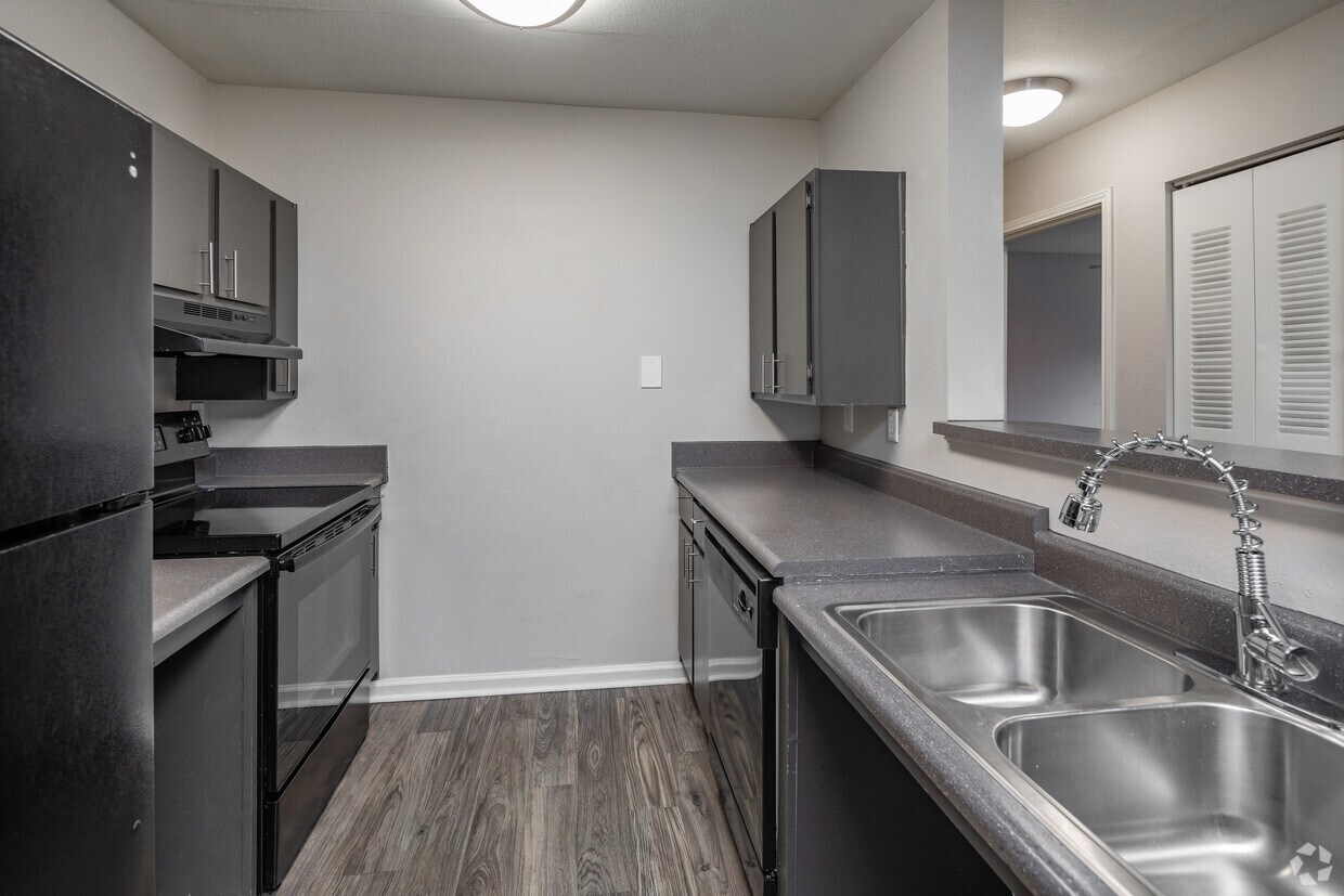 18Thirty Apartments Rentals in Madison at 1830 Spring Branch Dr Madison