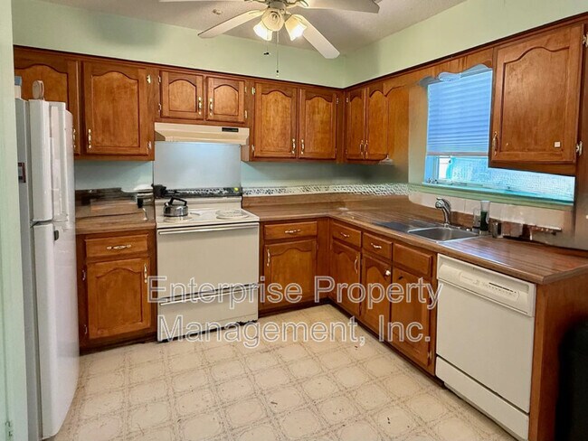 Building Photo - 4569 Columbia Woods Ln
