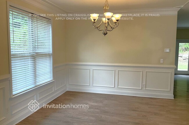 Building Photo - 2116 Leafmore Ct SE