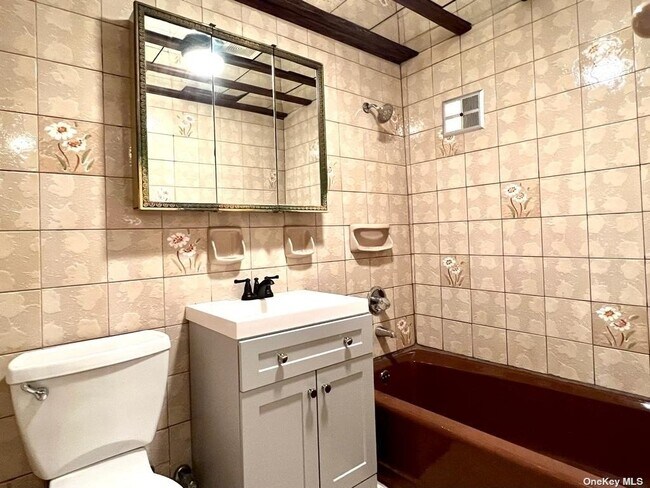 Foto del edificio - 21-33-33 23rd St