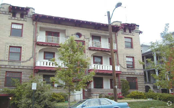 Primary Photo - 125 E 11th Ave