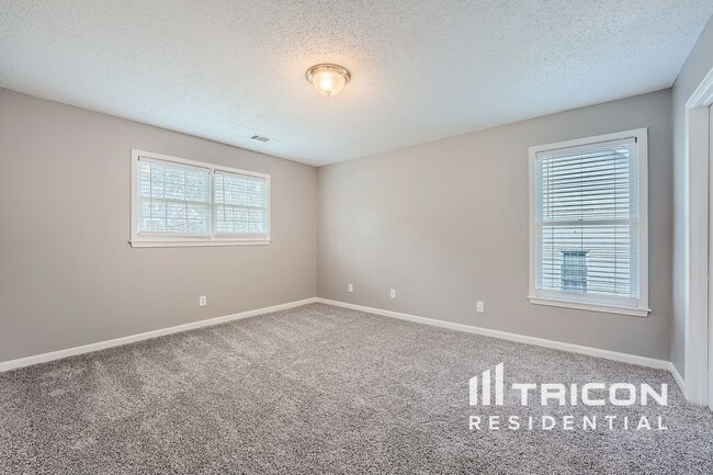 Building Photo - 3020 Royal Creek Way SW