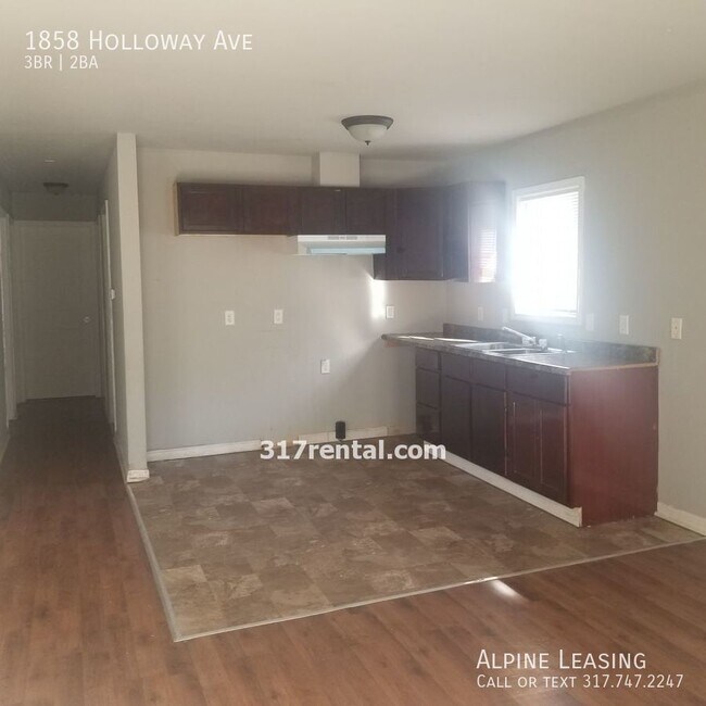 Building Photo - Martindale-Brightwood 3BR/2BATH House!