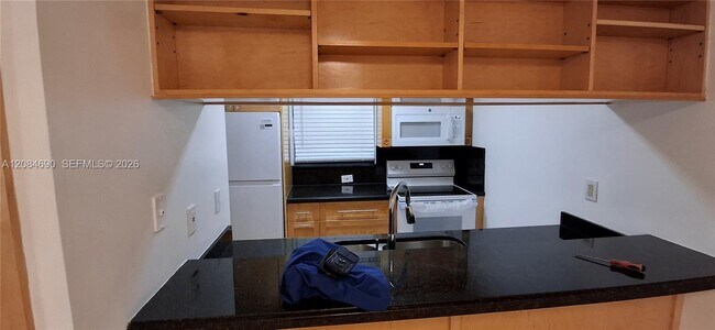 Foto del edificio - 6225 SW 136th Ct