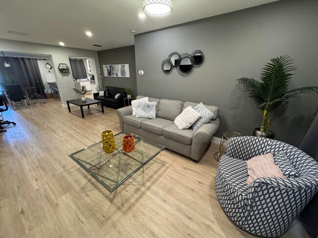 Foto del edificio - 219 NW 14th Ave