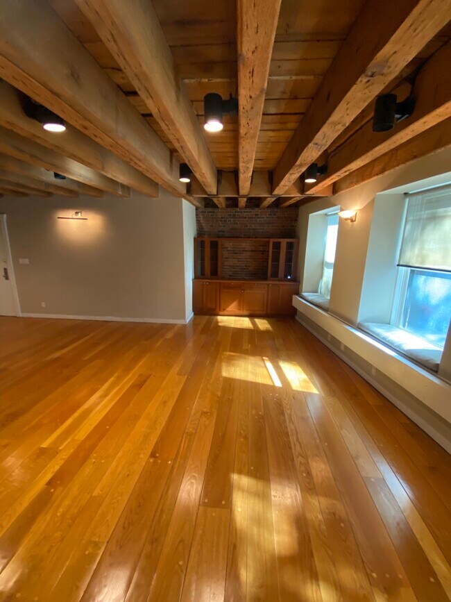 Foto del edificio - 154 Commercial St