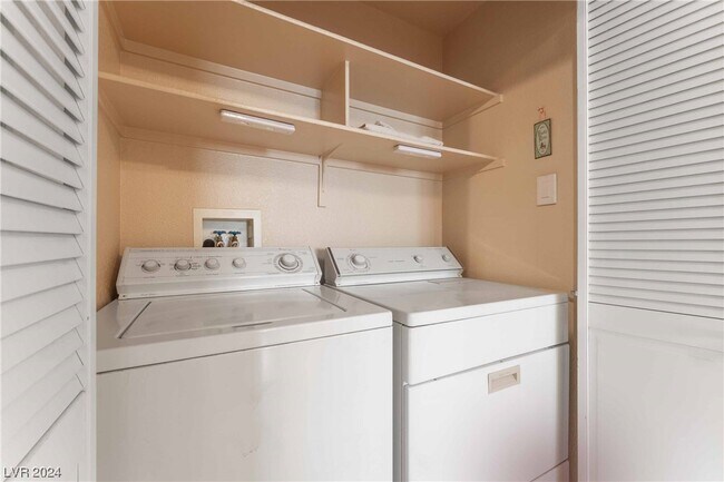 Foto del edificio - 2108 Calville St