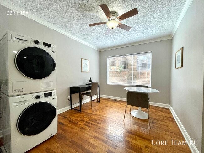 Foto del edificio - 4511 Roanoke Pkwy