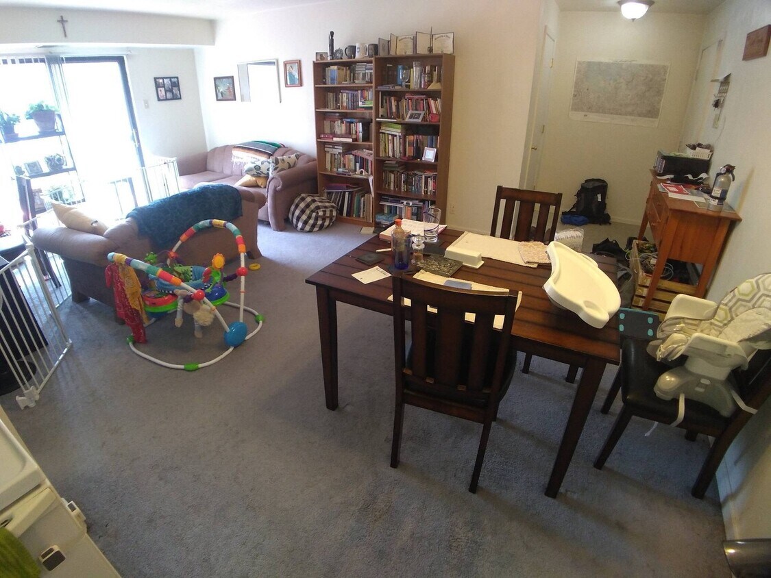 Foto del edificio - Blacksburg, 2 BR / 1 BA, Available in August