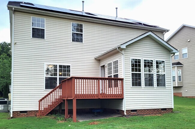 Building Photo - 265 Clubhouse Dr