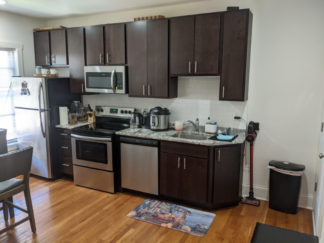 Foto del edificio - 4851 N Kimball Ave
