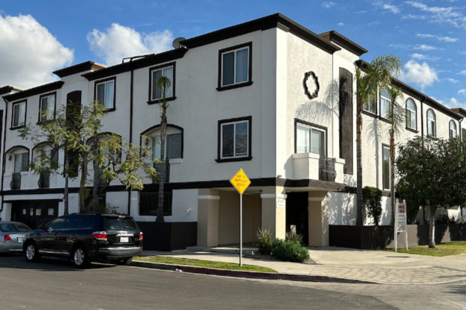 Primary Photo - Satsuma Townhomes