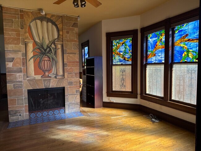 Foto del edificio - 633 20th St