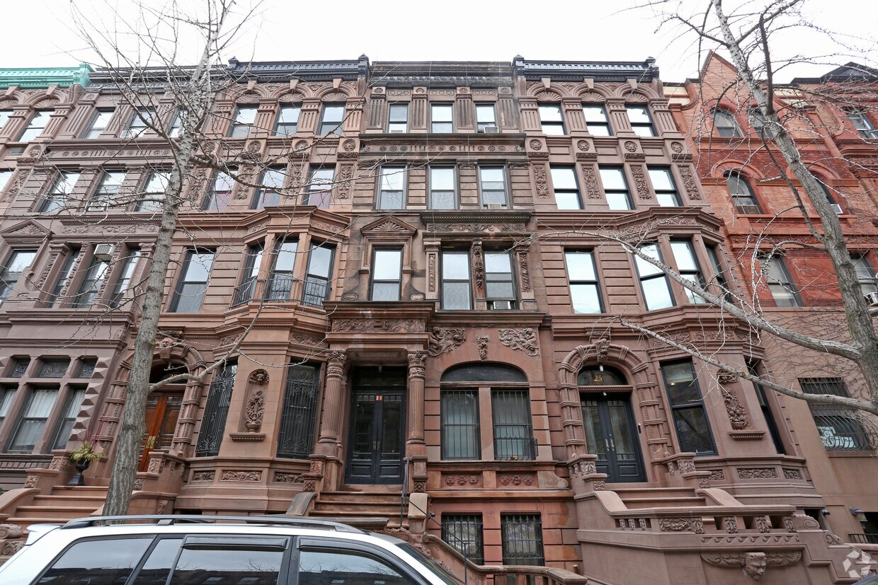 Foto del edificio - 27 W 88th St