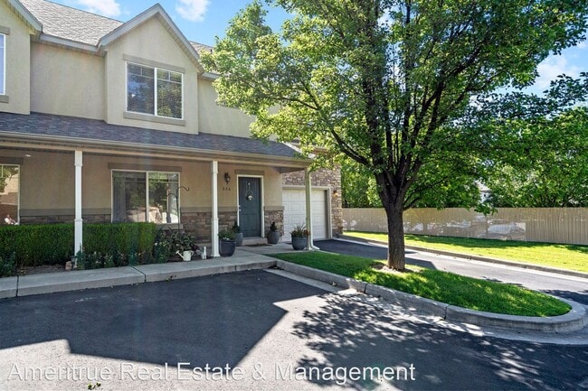 Foto del edificio - 4 br, 2.5 bath House - 326 N. 1270 E.