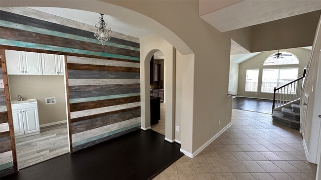 Building Photo - 25106 Jaymarr Ct