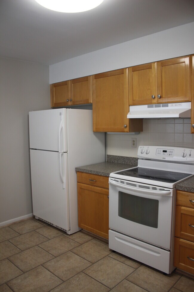 Kitchen - 3836 Ocean Tides Dr