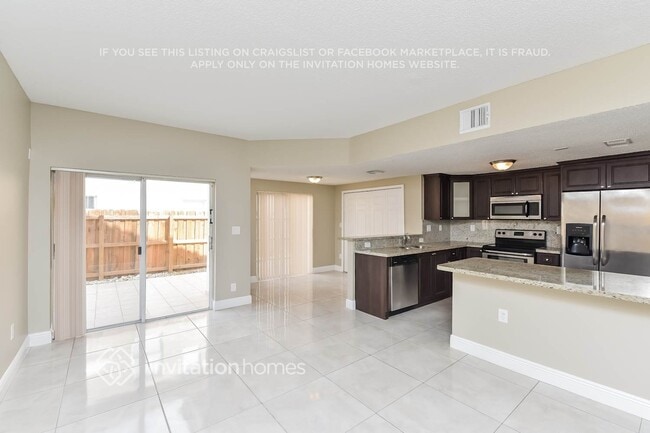 Building Photo - 15935 SW 83rd Terrace