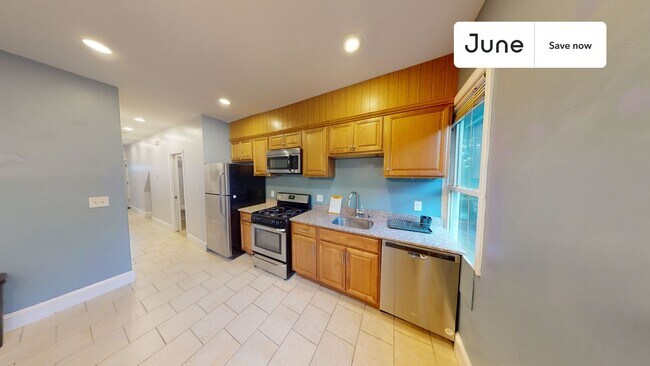 Building Photo - 21 Rossmore St