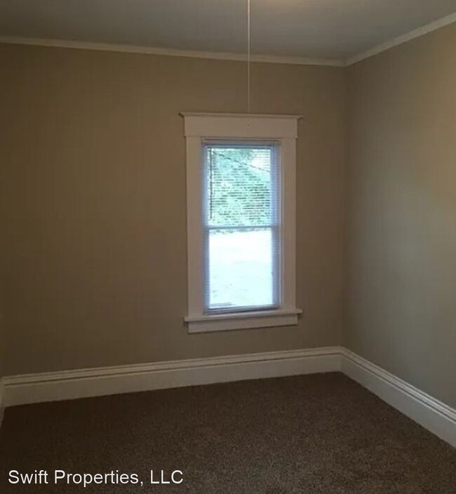 2 br, 1 bath House - 1805 24th Drive photo'