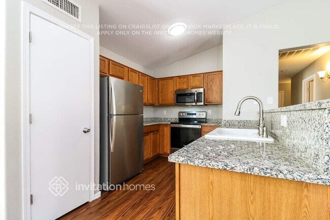 Building Photo - 14113 N 126th Ave