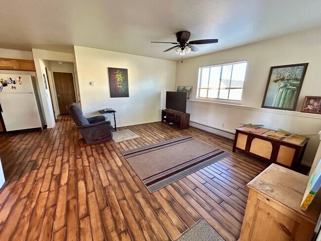 Foto del edificio - 1 Bedroom / 1 Bath Apartment In Bayfield