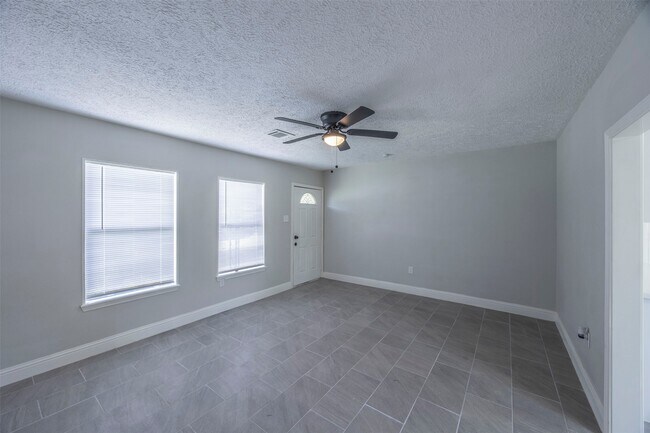 Foto del edificio - 5007 Northridge Dr