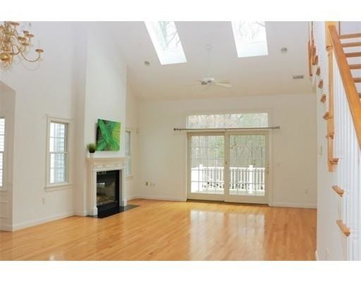 Building Photo - 1215 Matthew Woods Dr