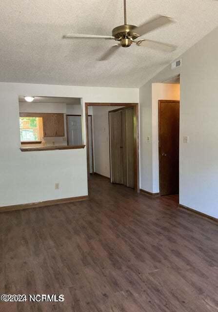 Foto del edificio - 161 Clayton James Rd