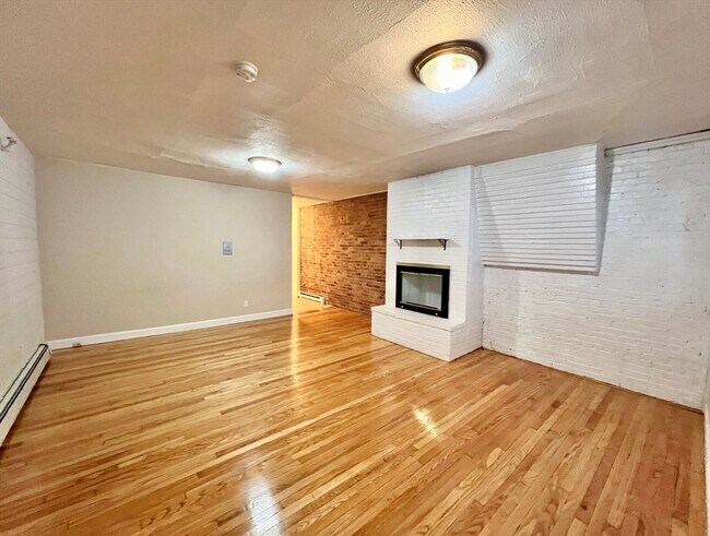 Foto del edificio - 337 Beacon St