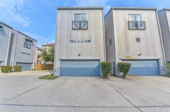 Building Photo - 5214 Blossom St