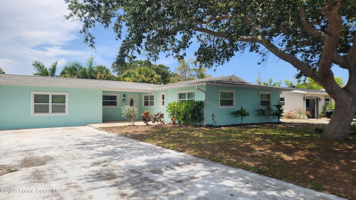 Foto principal - 179 Clairbourne Ave