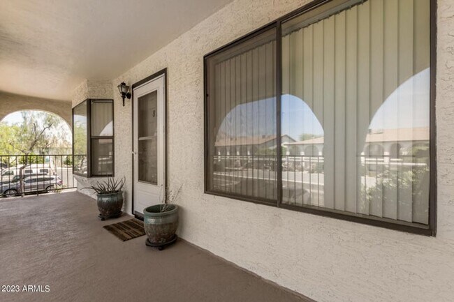 Foto del edificio - 1-bedroom furnished retirement community c...
