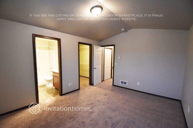 Building Photo - 14548 46th Dr NE