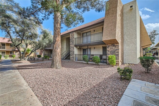 Foto del edificio - 4330 Sandy River Dr