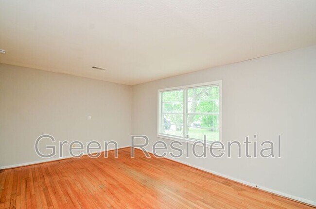 Foto del edificio - 4419 Friar Point Rd