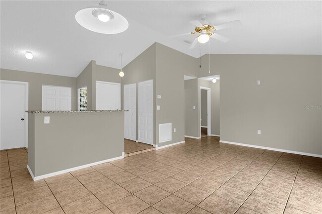 Building Photo - 2585 Newmark Dr