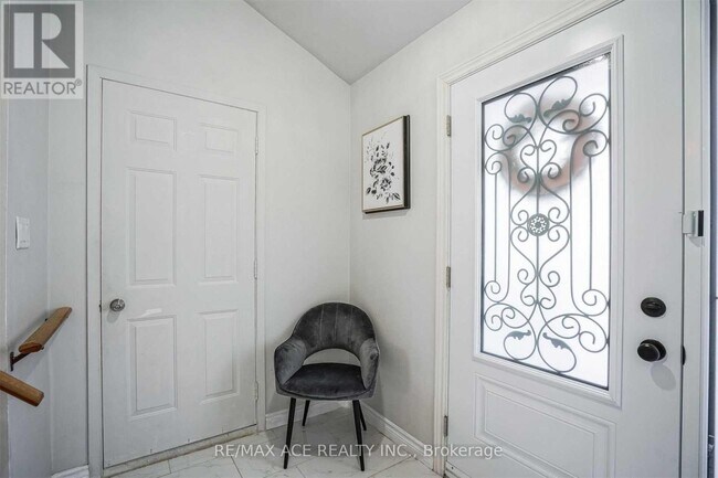Photo du bâtiment - 113 Placentia Blvd