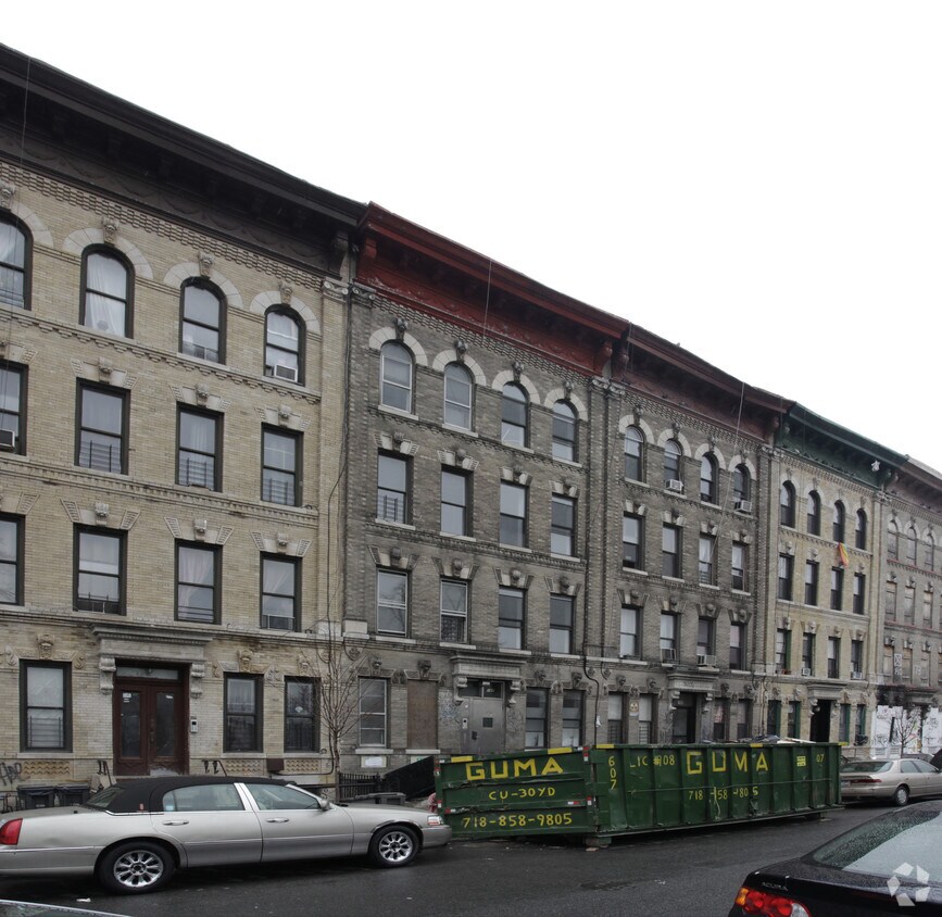 Primary Photo - 167 Starr St