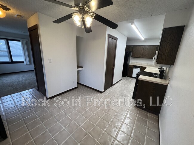 Foto del edificio - 3061 Reed Ave