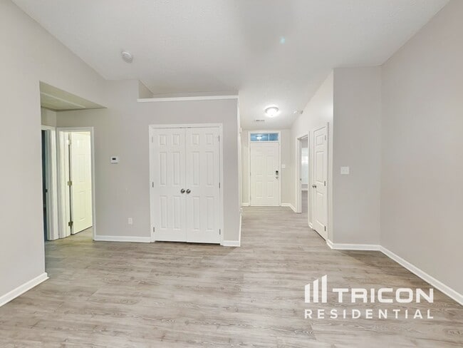 Building Photo - 8004 Seattle Slew Ct