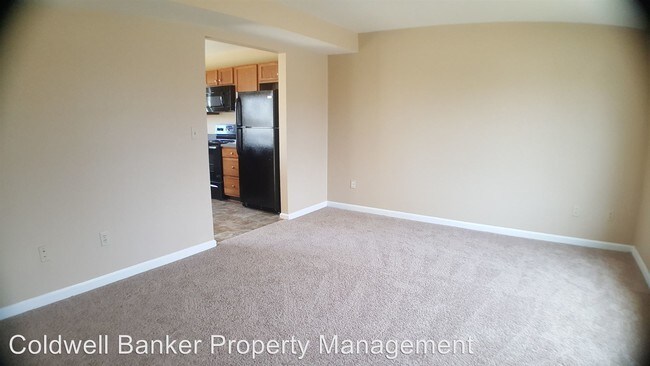Building Photo - 3 br, 2.5 bath House - 302 State Circle