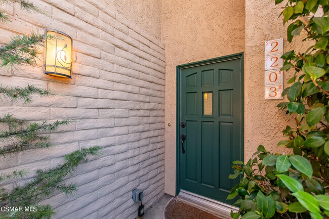 Building Photo - 2203 Portola Ln