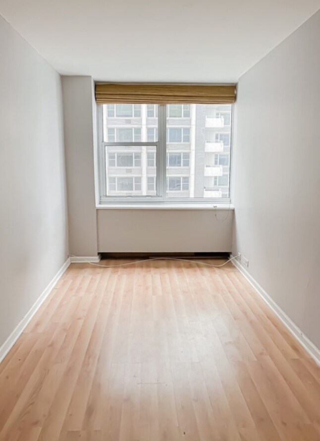 Building Photo - 4250 N Marine Dr