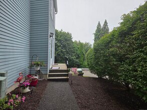Building Photo - 55 Mill Plain Rd
